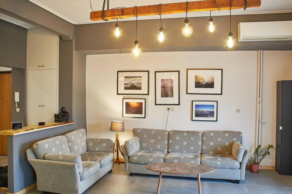 Art Luxury Designer Apartment Drama Exterior photo